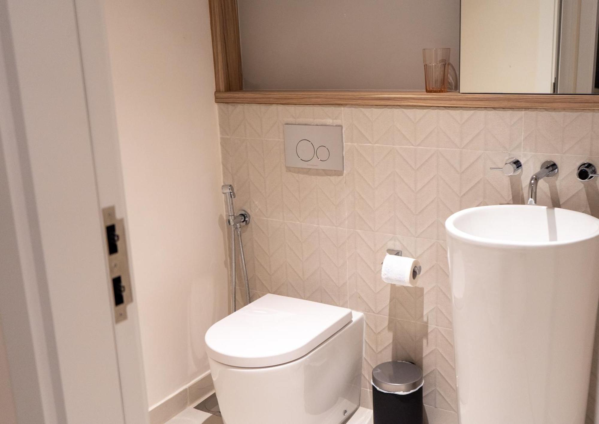 Elegant 2 Bedroom In Sobha Hartland Apartment *